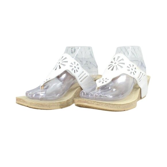 Clark's White Leather Cutout Thong Slip On Cork Wedge Sandals Size 9.5 M - Picture 3 of 9
